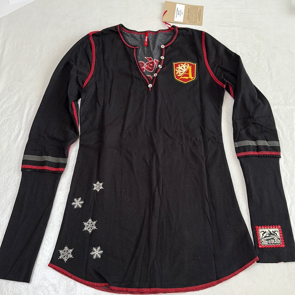 Alp-n-Rock APRES SKI Henley embroidered- Black